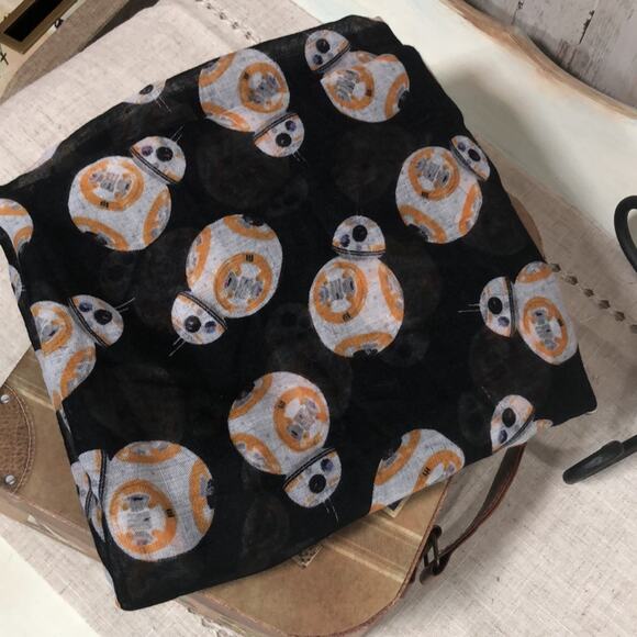 Fun BB8 Scarf Disney Star Wars - Picture 3 of 4
